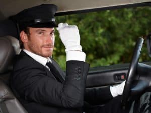 تريد السفر للخارج؟ اعرف ليموزين مطار برج العرب 7 أفضل الخدمات من إيجيل رود ليموزين