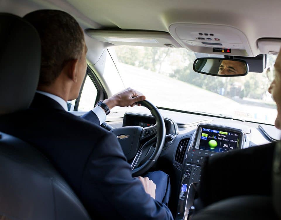 احجز ليموزين مطار برج العرب من إيجيل رود، وخليك متطمن