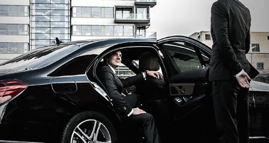 حجز خدمة ليموزين مطار القاهرة من إيجيل رود ليموزين