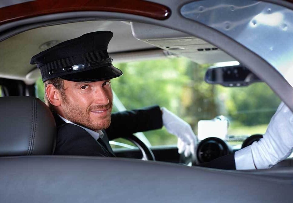 لماذا إيجيل رود أفضل شركة ليموزين مطار في مصر؟ 5 أسباب